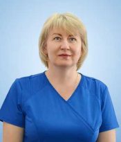Стоматолог-терапевт Елена Владимировна Илова. Врач стоматолог терапевт - хирург - имплантолог. Стаж работы - с 1994 года.